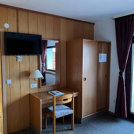 Hotel Wettlaufer Homberg  Buitenkant foto