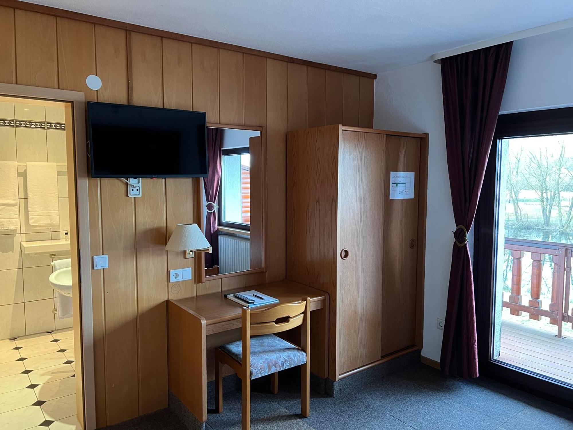 Hotel Wettlaufer Homberg  Buitenkant foto